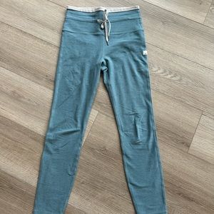 vuori vibe elevation leggings shade heather
